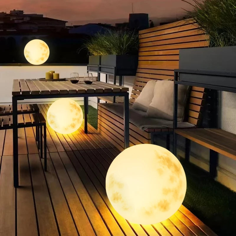 Moonlamp | Gartenlampe In Form Eines Mondes